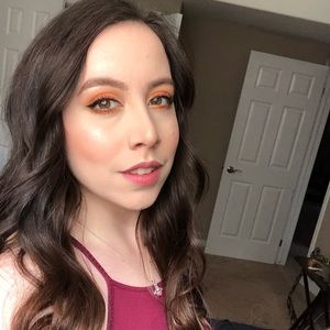 Meet your Posher, Lea